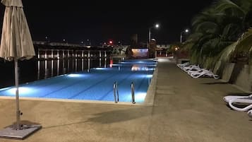 Outdoor pool, pool loungers