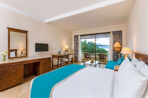 Egyptian cotton sheets, premium bedding, pillowtop beds, minibar - Labranda Mares Marmaris - All Inclusive (Marmaris)