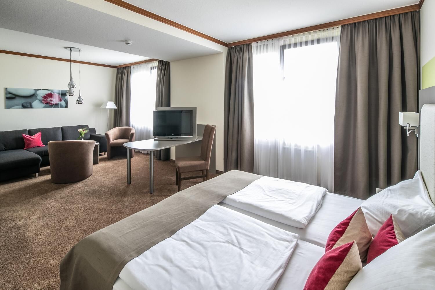 1 bedroom, minibar, in-room safe, desk