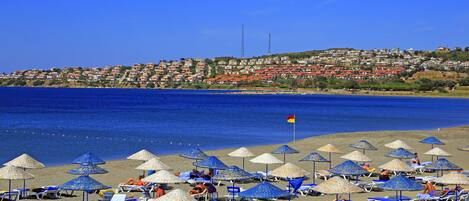 Private beach, sun-loungers, beach umbrellas, beach volleyball