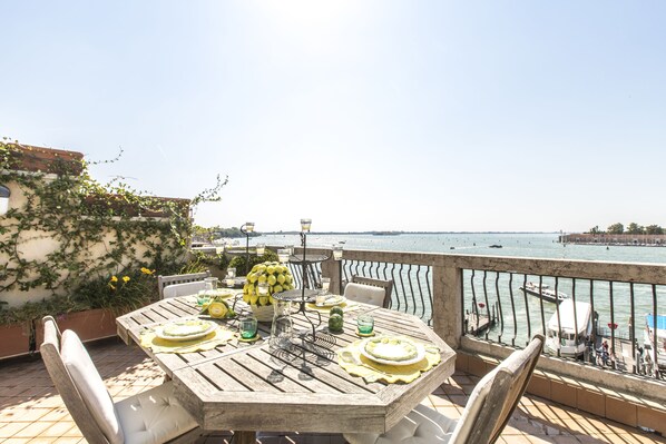 Appartamento Deluxe, 1 camera da letto, balcone | Terrazza/patio