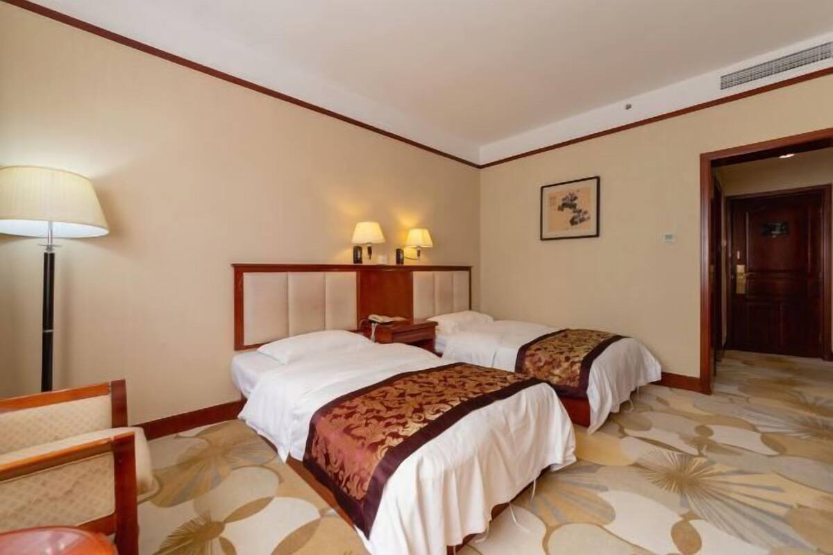 Minibar, in-room safe, desk, blackout drapes