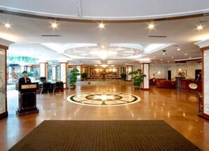 Concierge desk - Shenyang Civil Aviation Hotel (Shenyang)