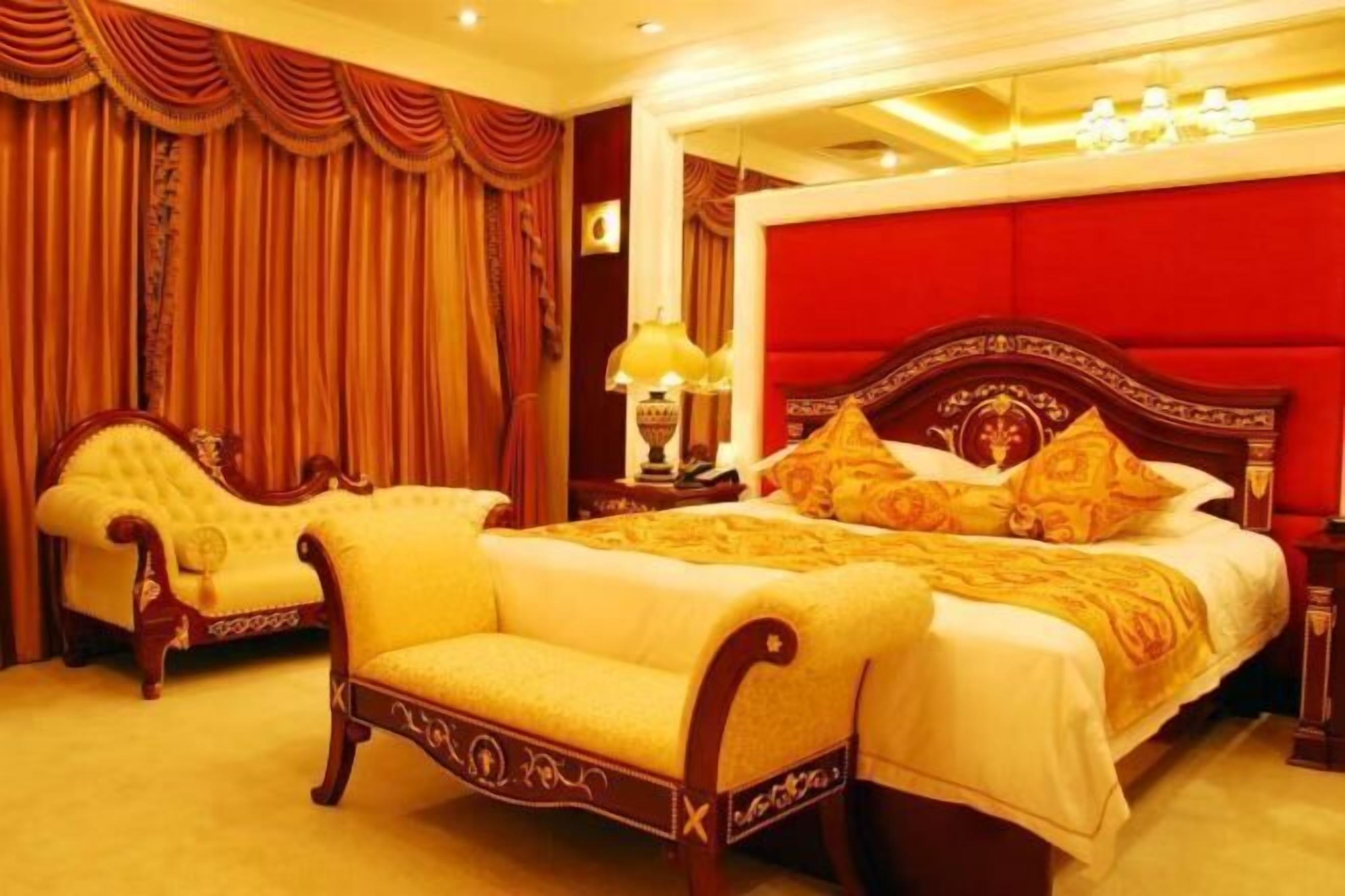 Minibar, in-room safe, desk, blackout drapes