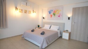 Villa – panorama, 3 soverom, privat basseng, sjøutsikt (West) | Safe på rommet, individuelt dekorert, individuelt innredet og skrivebord