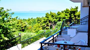 Appartamento Basic, vista mare, al piano terra | Vista dalla camera