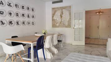 Villa | Servicio de comidas en la habitación