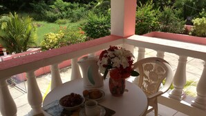 Apartment, 1 Bedroom (Unit 1) | Terrace/patio - Gentle Breeze Apartments (Worthing)