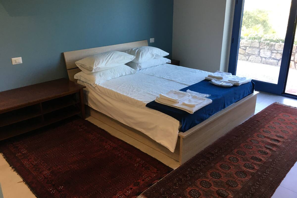 Deluxe Double Room | 1 bedroom, premium bedding, rollaway beds (surcharge), WiFi (free)