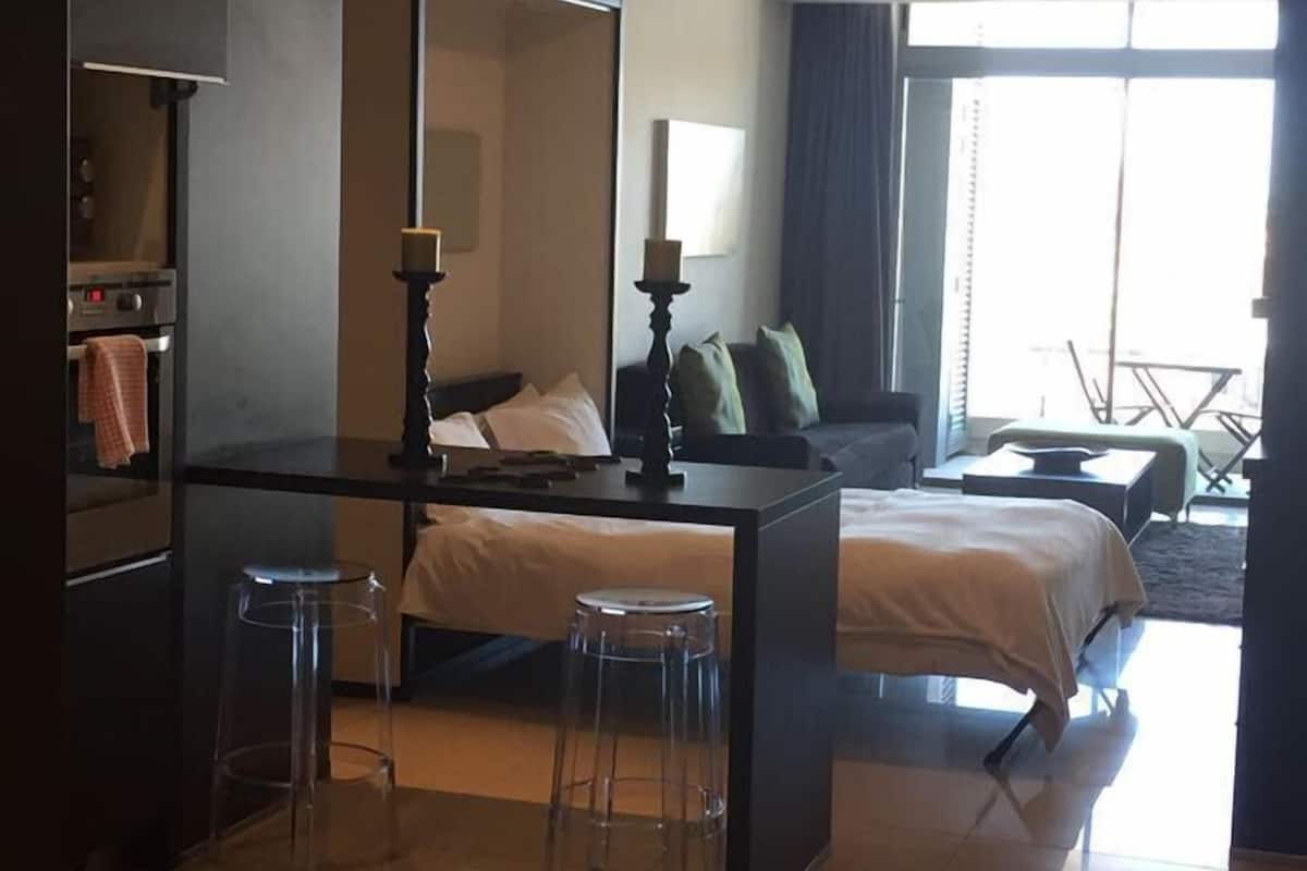 In-room safe, desk, iron/ironing board, rollaway beds