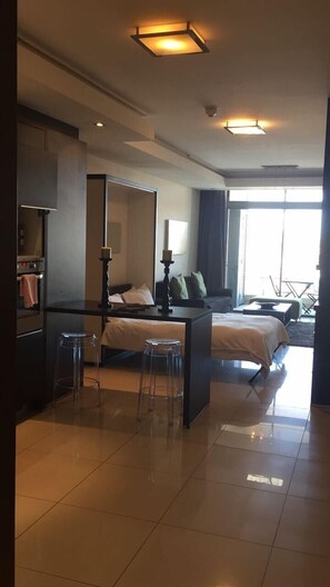 In-room safe, desk, iron/ironing board, rollaway beds - Island Letting - (Self Catering) Crystal Towers Apartments (Cape Town)