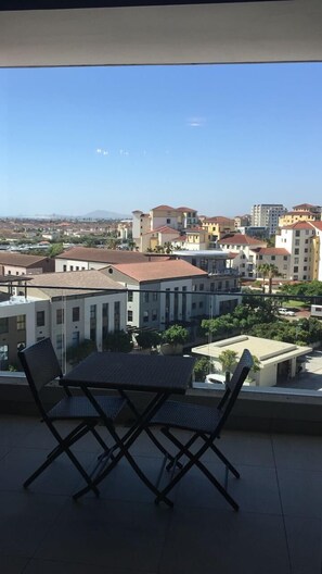 Balcony - Island Letting - (Self Catering) Crystal Towers Apartments (Cape Town)