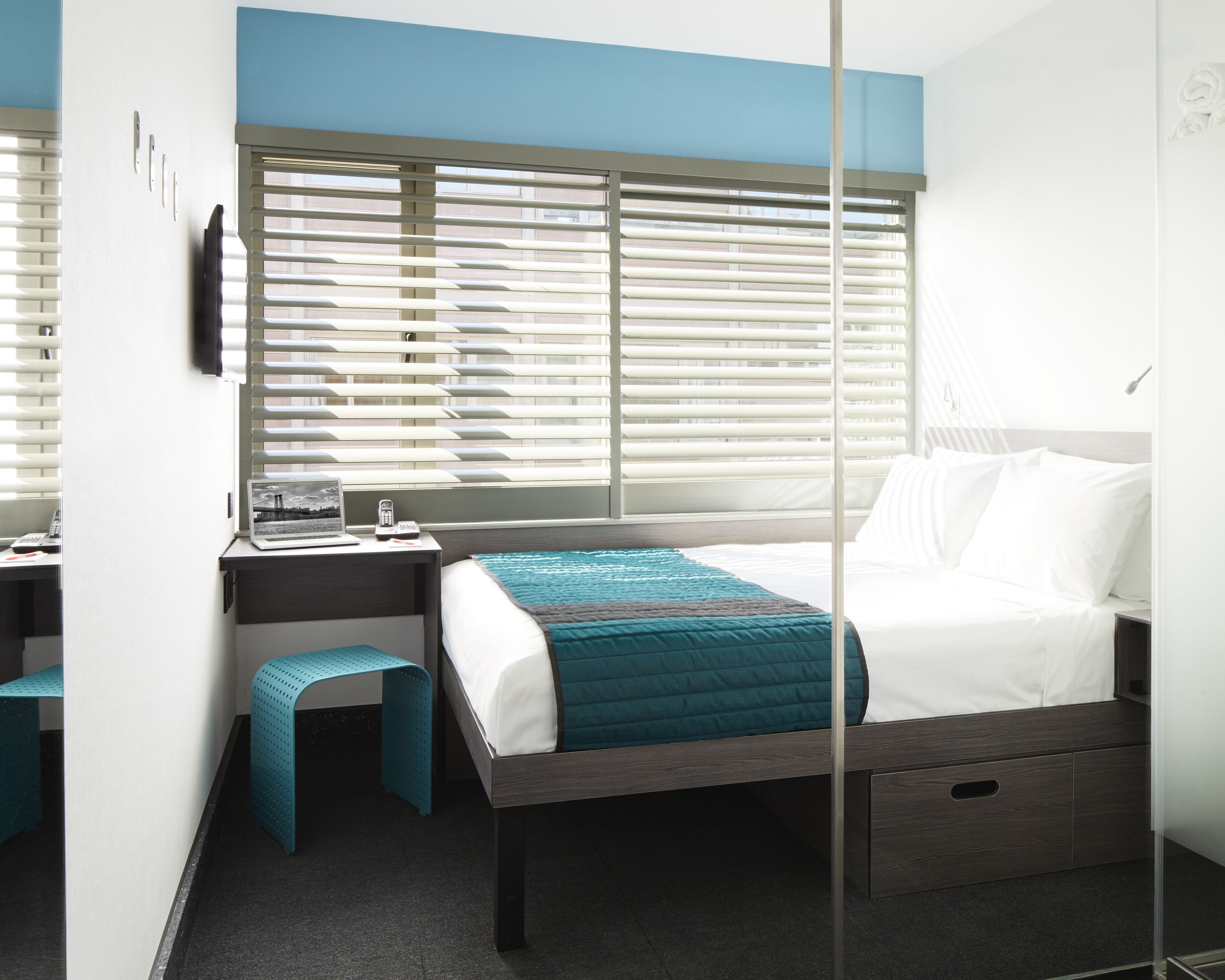 queen pod | in-room safe, desk, iron/ironing board, rollaway beds