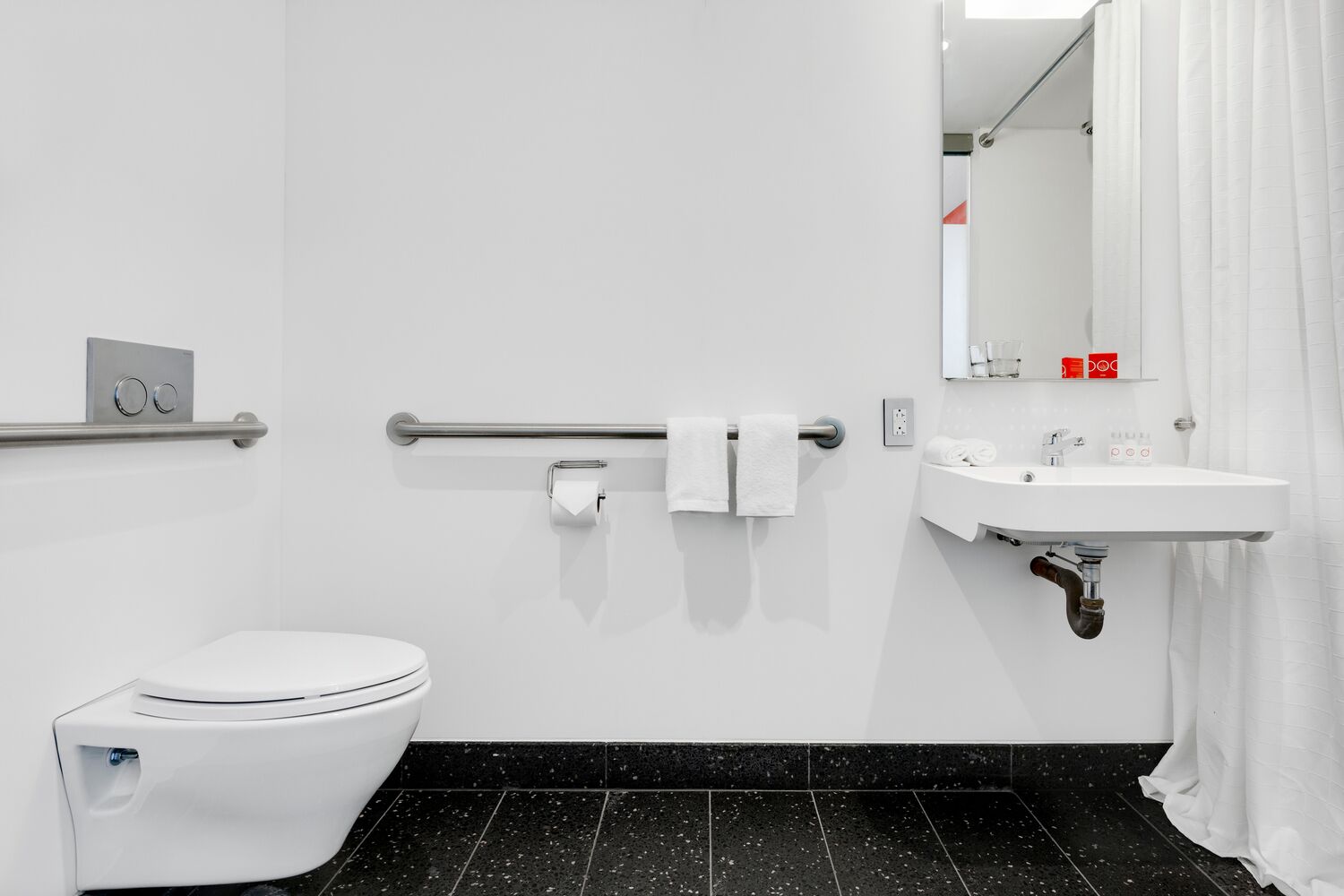 Shower, free toiletries, hair dryer, towels