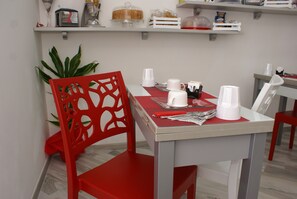 Gratis frukostbuffé varje dag