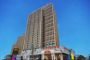 Exterior - Vienna International Hotel (Chongqing Yubei District Airport) (Chongqing)