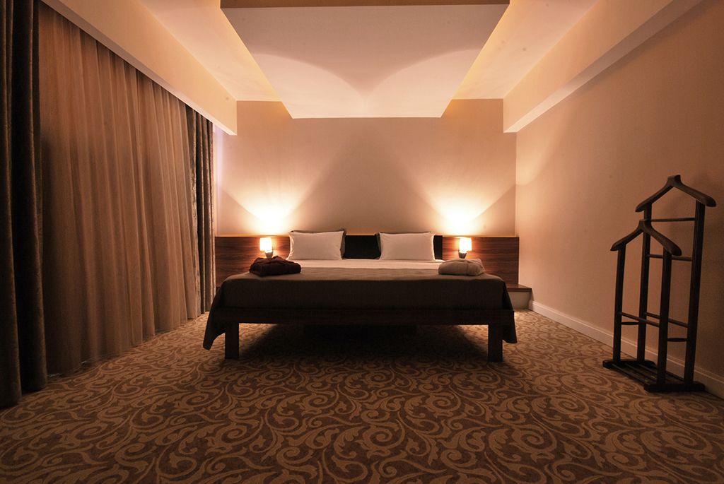 luxury suite | minibar, in-room safe, desk, iron/ironing board