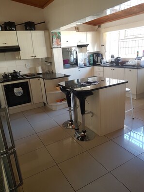 Interior - Retreat Lodge and Conference Centre (Bulawayo)