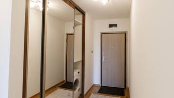 Apartment (54) | Living area | TV