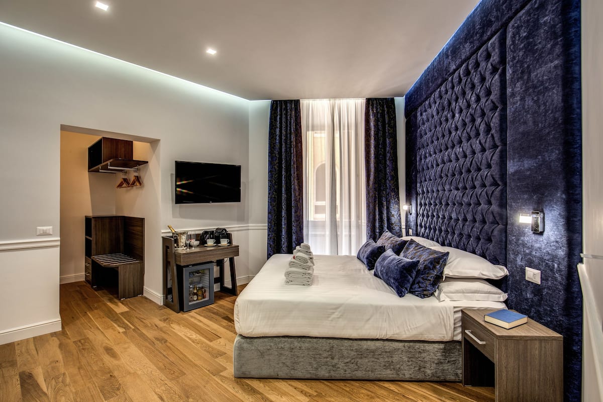 Elite Family Room