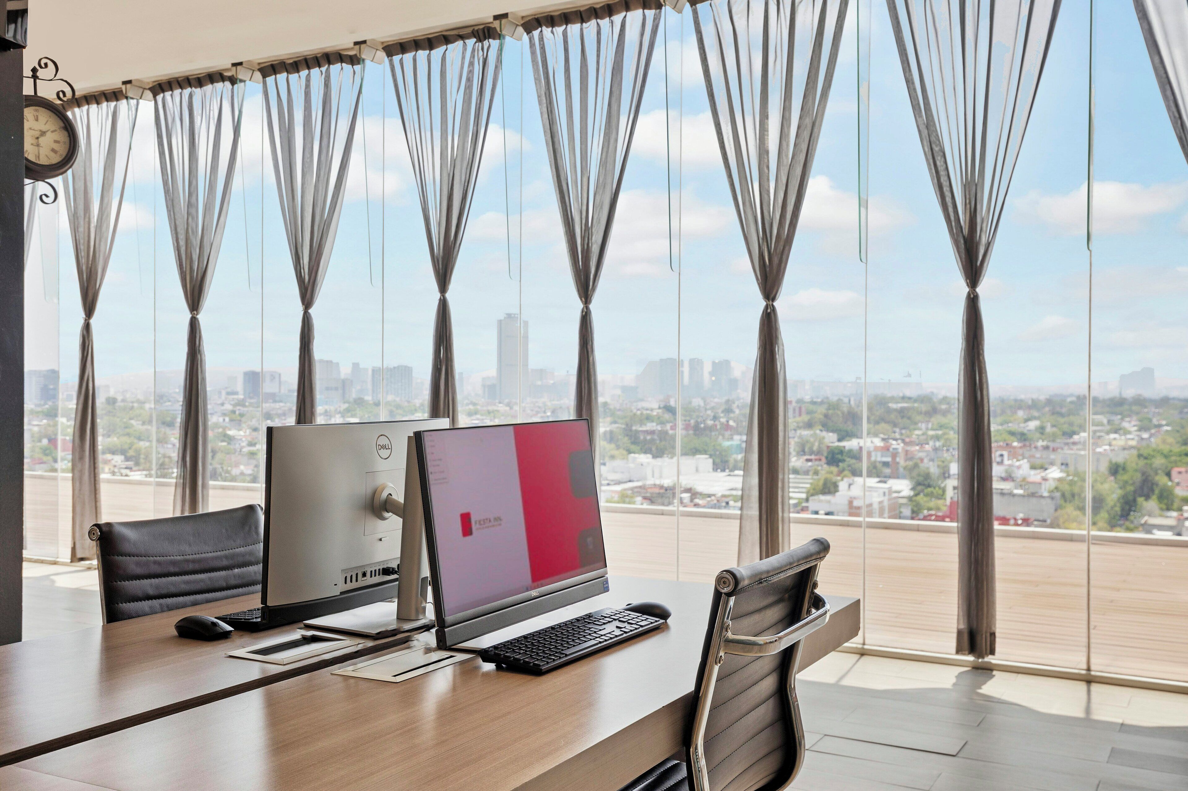 Photo - Fiesta Inn Express Ciudad de México Forum Buenavista