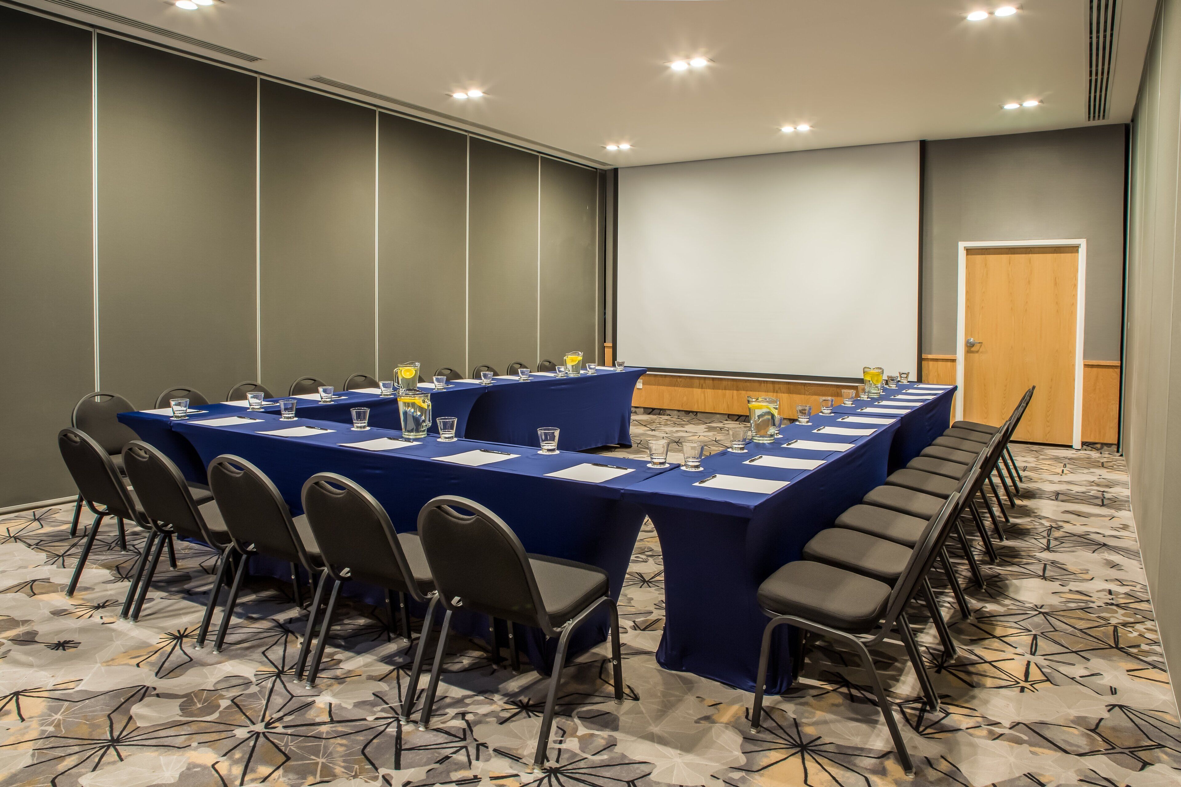 Photo - Fiesta Inn Express Ciudad de México Forum Buenavista