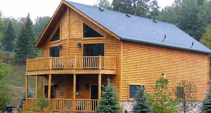 Cabins on Maple River