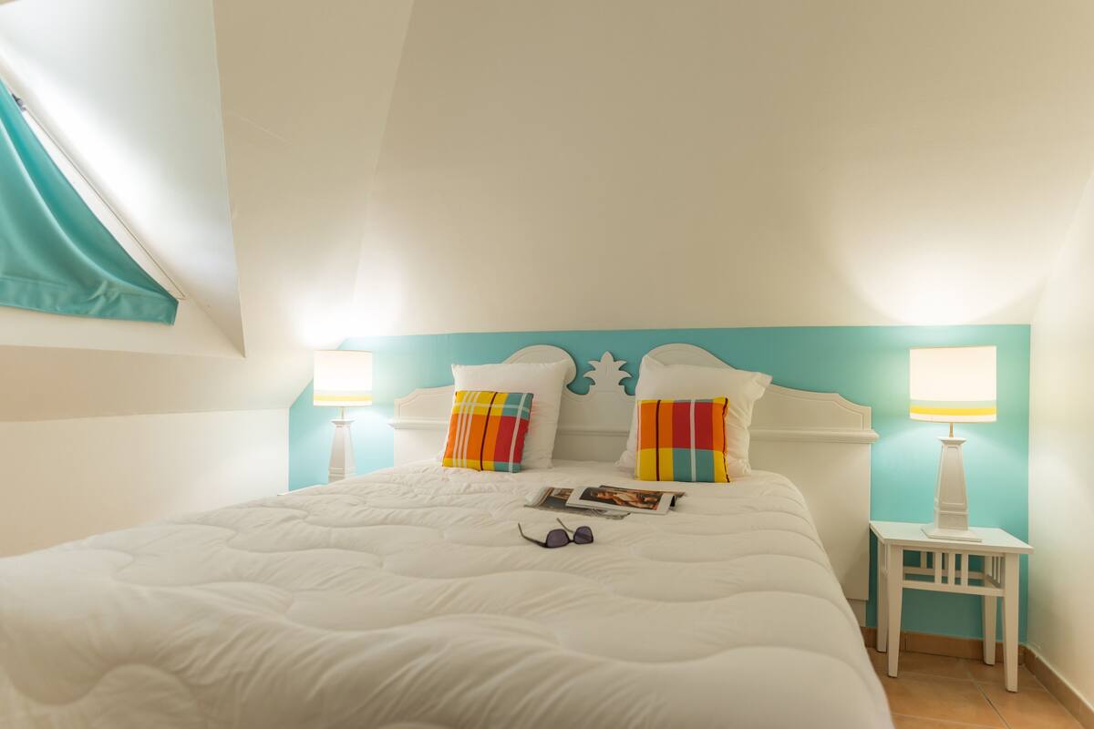 Standard - Apartment 6 people - 2 bedrooms - Sea view - Terrace | Iron/ironing board (on request), cribs (surcharge), WiFi (free)