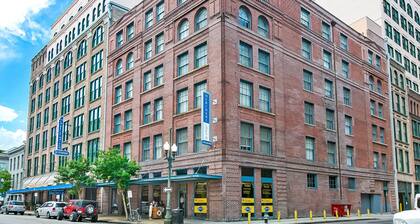 Cozy Condos near French Quarter