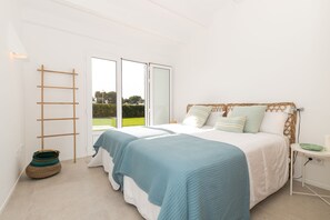 3 soverom, skrivebord, strykejern/-brett og wi-fi (inkludert)