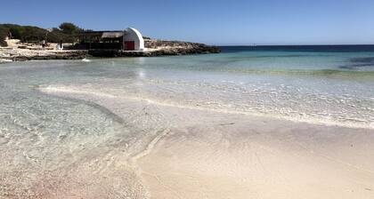 BEAUTIFUL LUXURY POOL VILLA IN BINIBECA.