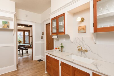 Stylish Craftsman in the Heart of PDX