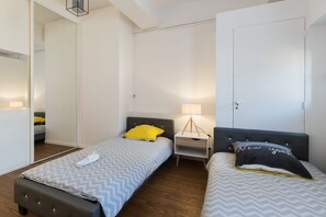 2 bedrooms