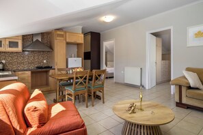 TV, fireplace, stereo - Attic Retreat in the center (Argostoli)