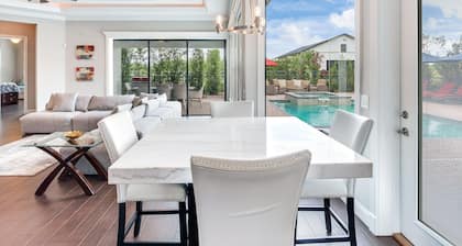 Luxury Resort Lakefront Pool Spa Villa