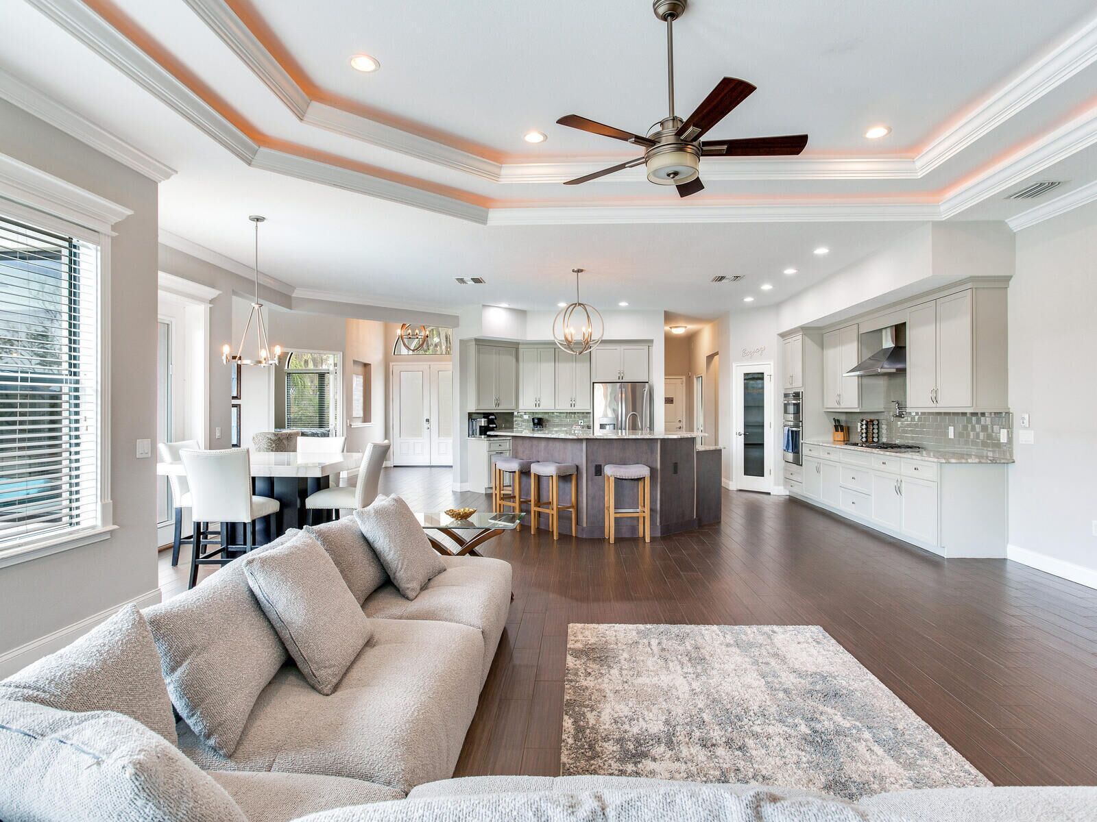 Télévision, espaces bureaux