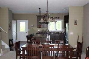 Dining - Sugarbush Resort; Spectacular Town Home! Discounts available at the Après Chalet (Warren)