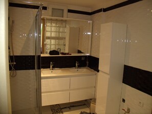 Dusche