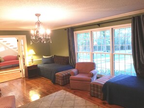 Smart TV, fireplace, DVD player, table football