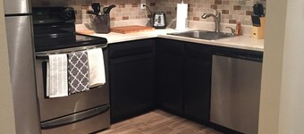 Beautiful Mountain Condo by the Creek