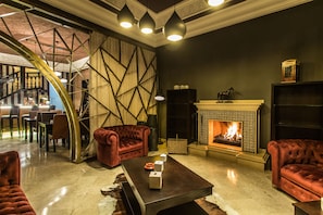 32-inch flat-screen TV with satellite channels, TV - The Bird Exclusive Guest House & Spa (Marrakech)