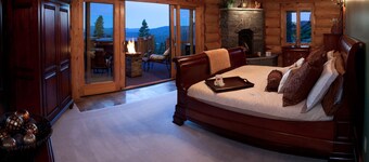 The LOG HOUSE in Truckee, CA - 5,250 sq.ft. of Awesome!