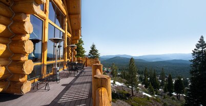 The LOG HOUSE in Truckee, CA - 5,250 sq.ft. of Awesome!