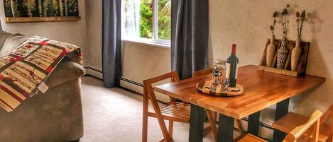 تلفزيون ذكي، مشغل دي في دي، مكتبة فيديو