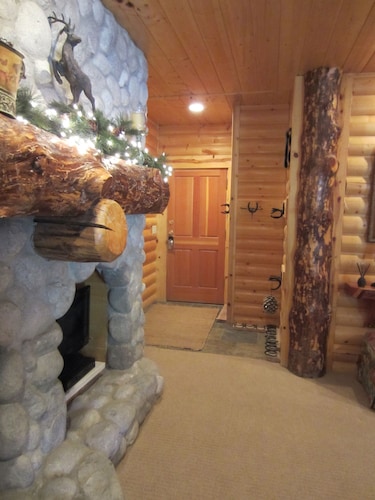 Lower Deer Valley - Walk to Ski Lifts at Snow Park Lodge