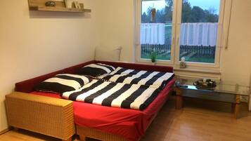 2 bedrooms, soundproofing, iron/ironing board, free WiFi