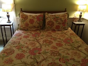 1 bedroom, WiFi - Alexander's Lodge At Mt Rainier(2 beds, breakfast included) (Ashford)