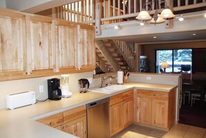 Deluxe Condo, 3 Bedrooms, Mountain View | Private kitchen | Fridge, microwave, coffee/tea maker, toaster - Ideal Family Friendly Condo in Elkhorn, Sun Valley (Sun Valley)
