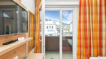 Schreibtisch, kostenloses WLAN, Bettwäsche