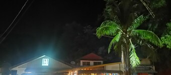 El Nido One Hostel